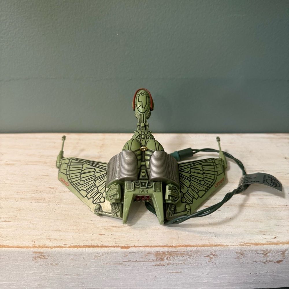 1994 Hallmark Star Trek TNG Klingon Bird Prey Magic Christmas Keepsake Ornament - Picture 2 of 7